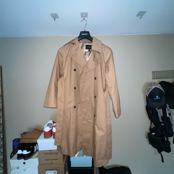 Banana Republic Giovana Twill Trench - Picture 5 of 9